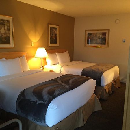 Eastglen Inn Edmonton Buitenkant foto
