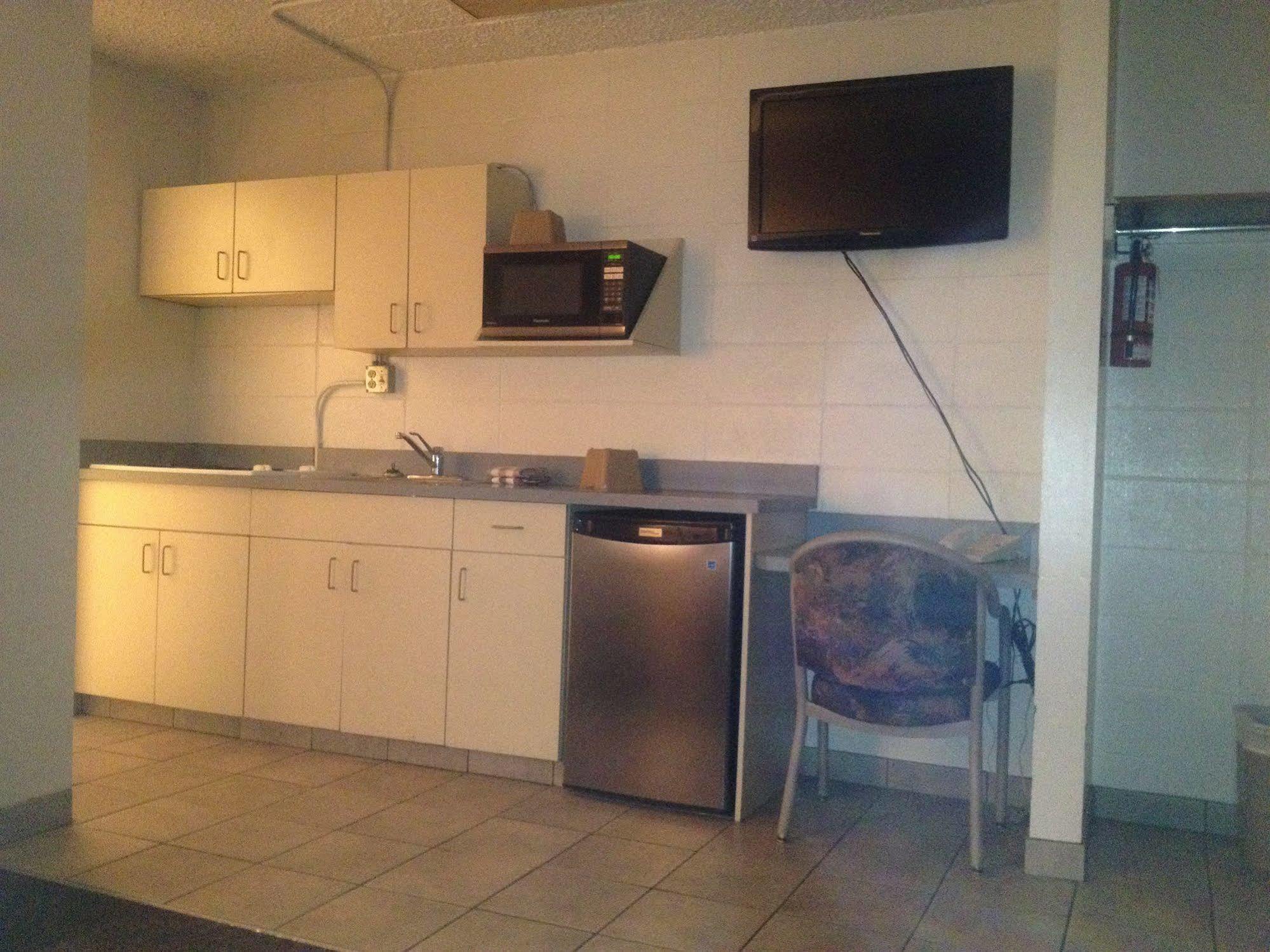 Eastglen Inn Edmonton Buitenkant foto